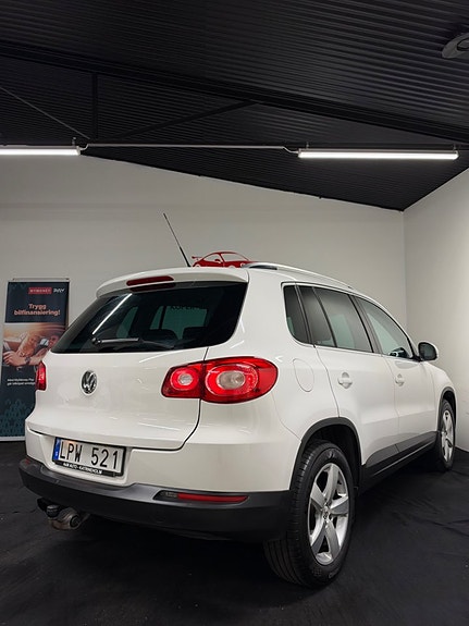 Volkswagen Tiguan 8 of 21