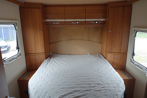 Eura Mobil I 710 QB Queensbed/Taksäng 22 of 27
