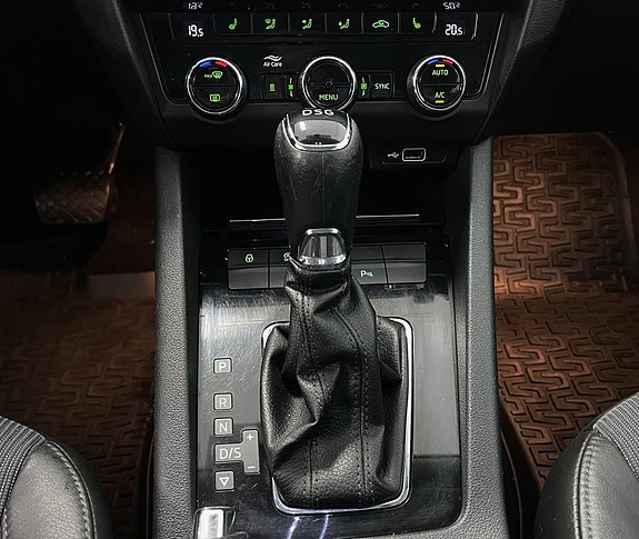 Skoda Octavia 13 of 24