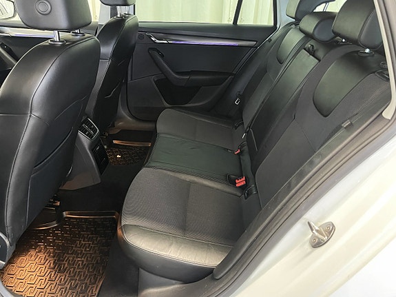 Skoda Octavia 11 of 24