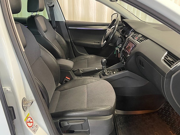 Skoda Octavia 9 of 24
