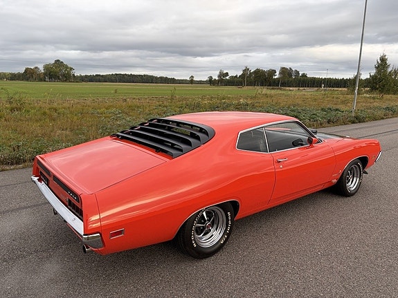 Ford Torino 4 of 30