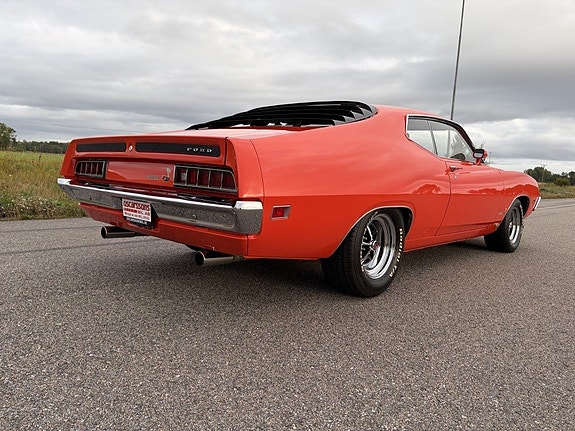 Ford Torino 8 of 30