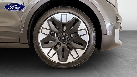 Ford Explorer 9 of 9