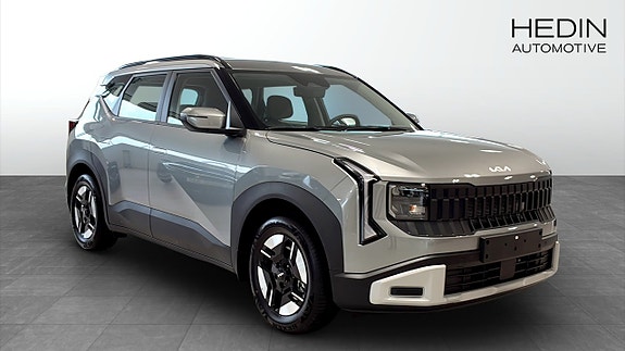 Kia Seltos 6 of 12