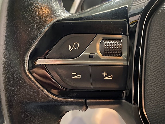 Peugeot 208 20 of 21