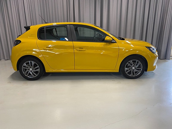 Peugeot 208 3 of 21