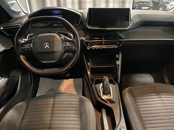 Peugeot 208 9 of 21