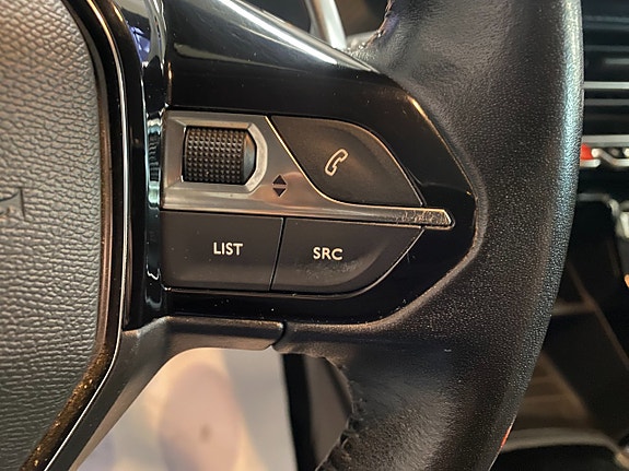 Peugeot 208 19 of 21