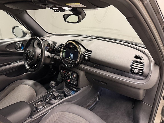 MINI Clubman Cooper 11 of 13