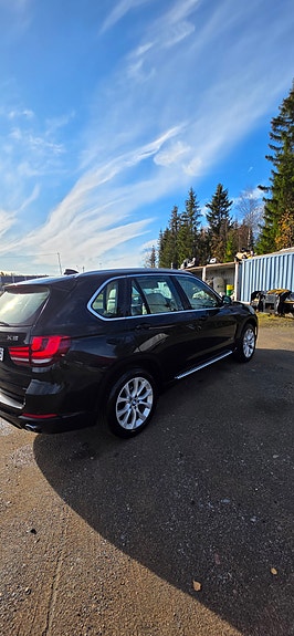 BMW X5 3 of 18