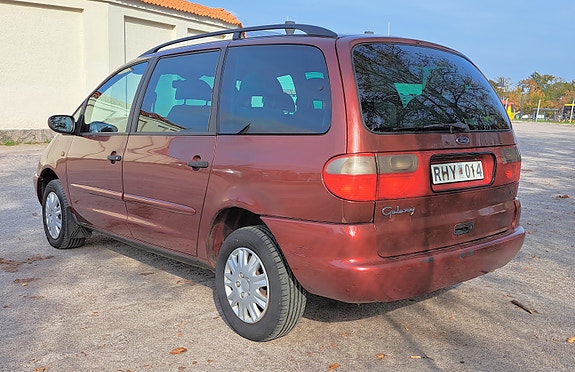 Ford Galaxy 4 of 12