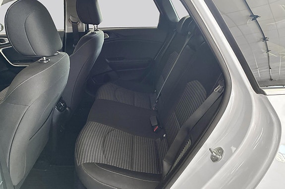 Kia Ceed 11 of 22