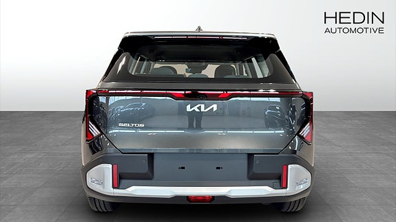 Kia Seltos 4 of 12