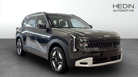 Kia Seltos 7 of 12