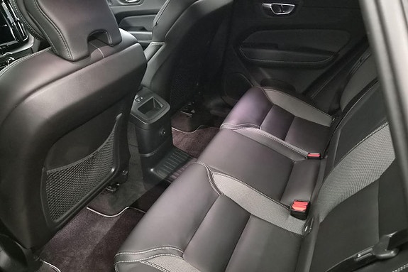 Volvo XC60 18 of 24