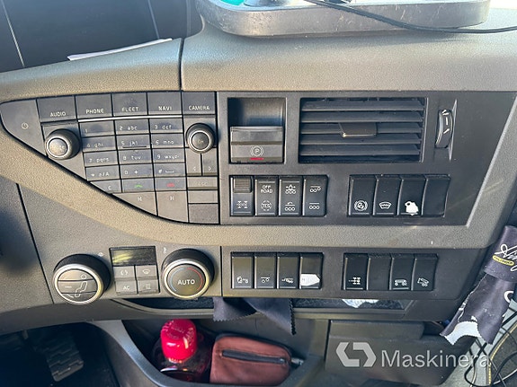 Maskintrailerekipage Volvo 750 med Vang trailer 19 of 27