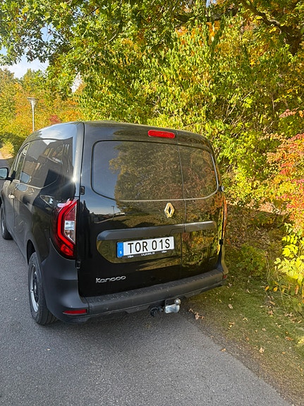 Renault Kangoo E-TECH Electric 2 of 3