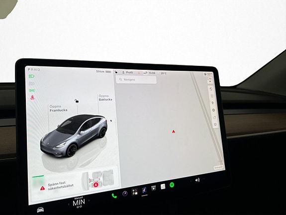 Tesla Model Y 20 of 30