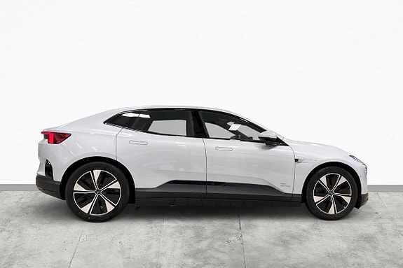 Polestar 4 4 of 17