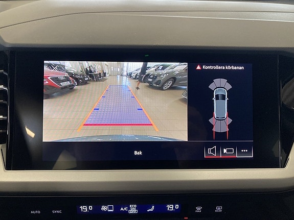 Audi Q4 e-tron 23 of 23