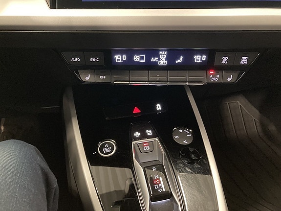 Audi Q4 e-tron 22 of 23