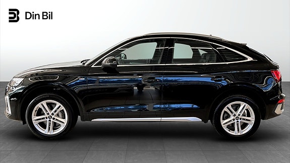 Audi Q5 2 of 19