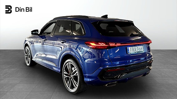 Audi Q5 3 of 22