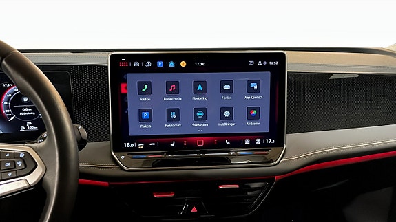 Volkswagen Passat 9 of 13