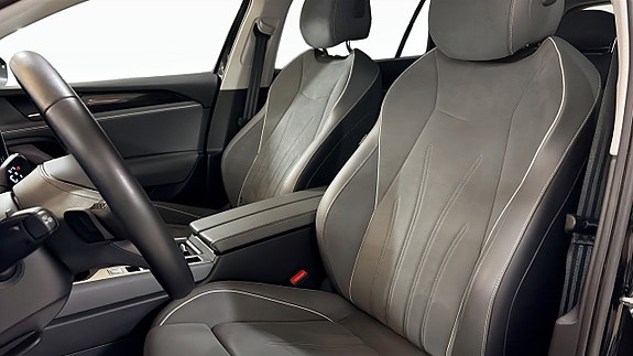 Volkswagen Passat 8 of 13