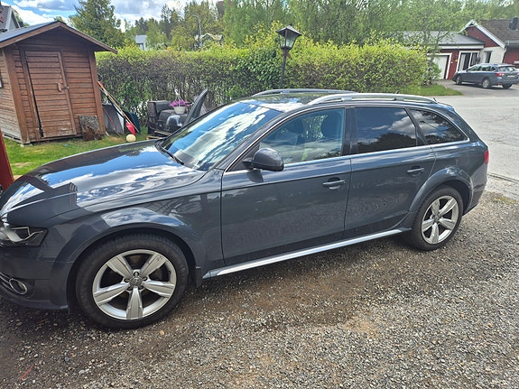Audi A4 allroad 2 of 6