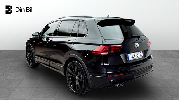 Volkswagen Tiguan 3 of 14