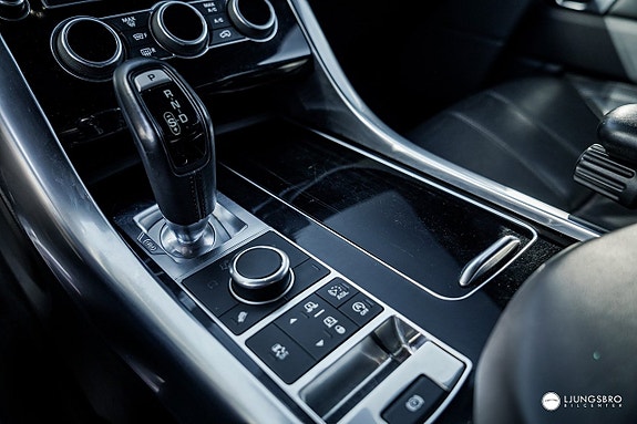 Land Rover Range Rover Sport 7 of 18