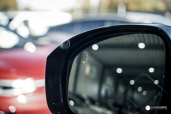 Land Rover Range Rover Sport 18 of 18