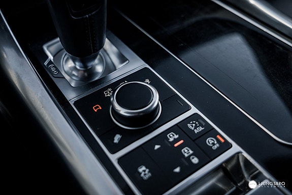 Land Rover Range Rover Sport 12 of 18