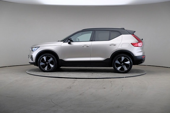 Volvo XC40 4 of 24