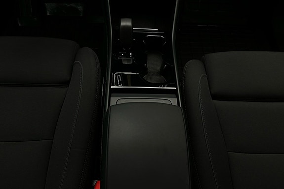 Volvo XC40 9 of 24
