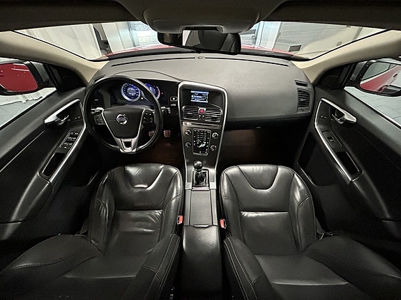 Volvo XC60 9 of 22