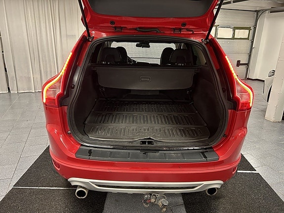 Volvo XC60 12 of 22