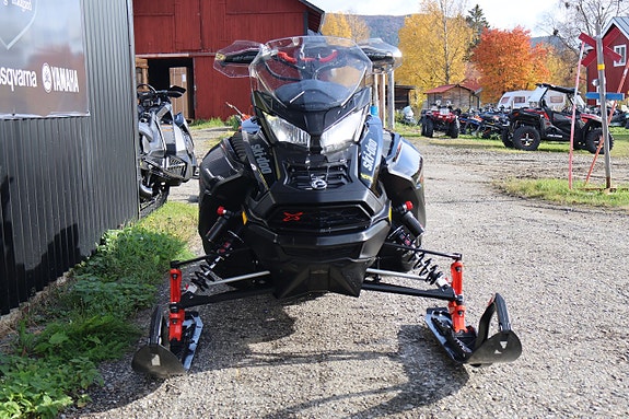 Ski-Doo RENEGADE 900 X-RS TURBO -20 6 of 11