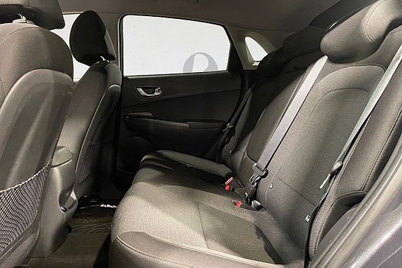 Hyundai Kona 14 of 17
