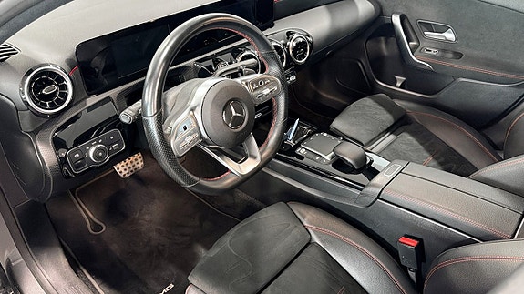 Mercedes-Benz A180 9 of 9