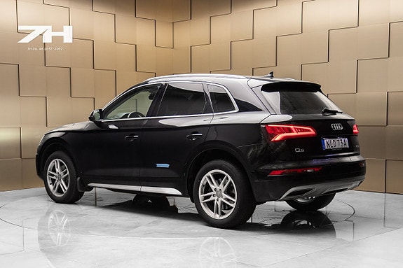 Audi Q5 3 of 19