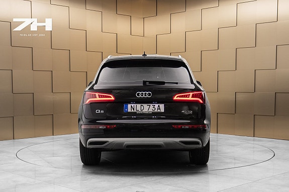 Audi Q5 4 of 19