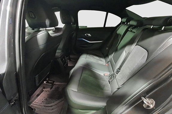 BMW 330e 17 of 24