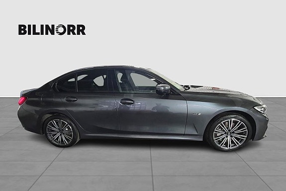 BMW 330e 7 of 24