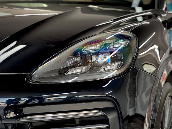 Porsche Cayenne S 24 of 27
