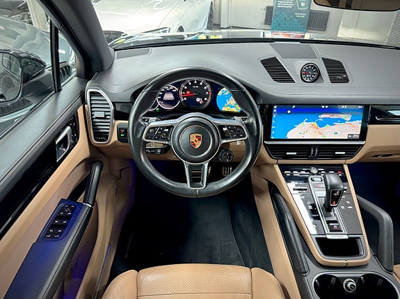 Porsche Cayenne S 15 of 27