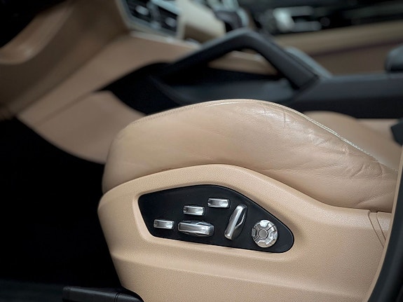 Porsche Cayenne S 20 of 27