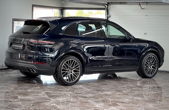 Porsche Cayenne S 5 of 27